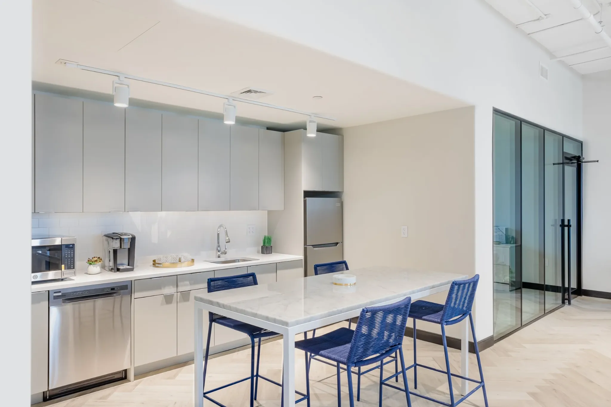 Modern pantry and breakroom electrical installation